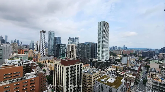 Additional image 19 of 25 Richmond St Unit 2415