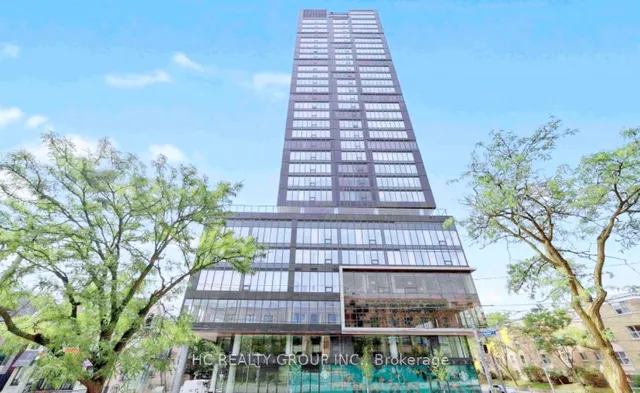 203 College St Unit 404