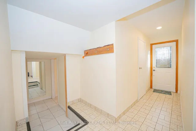 Additional image 32 of 84 WIMBLETON Cres