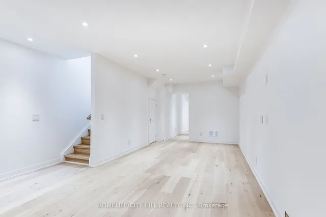 Additional image 31 of 73 Melville Ave