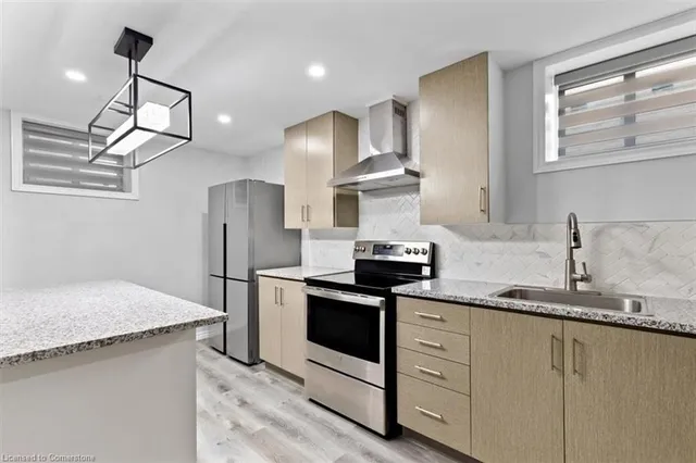 Additional image 41 of 100 High Acres Cres