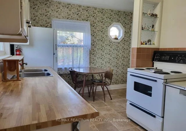 Additional image 8 of 52 Patrick Blvd