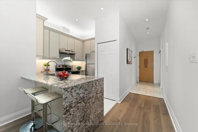 Additional image 13 of 8 Wellesley St Unit 203