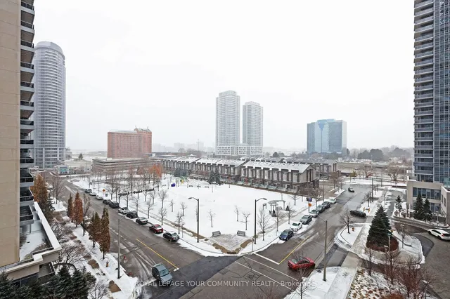 Additional image 32 of 225 Village Green Sq Unit 607