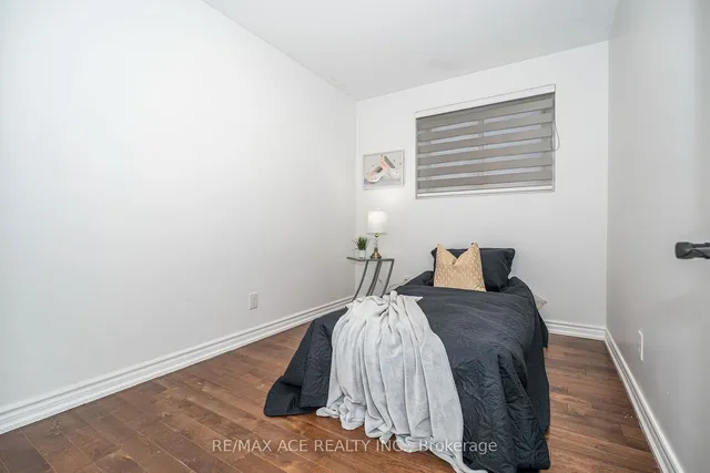 Additional image 17 of 15 Strathavon Dr