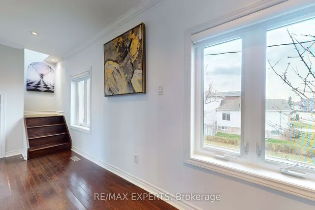 Additional image 15 of 85 Laurel Ave