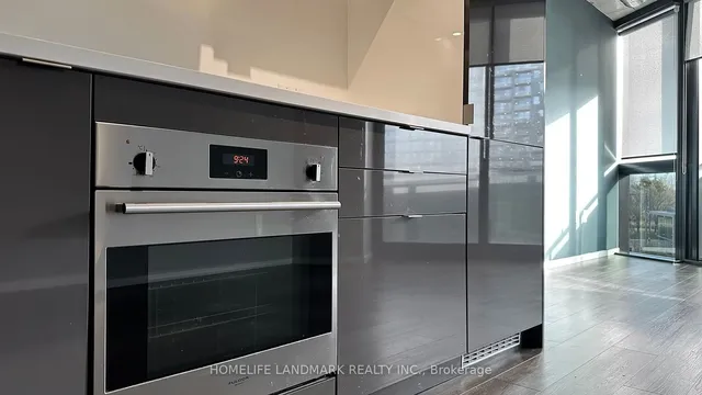 Additional image 18 of 21 Lawren Harris Sq Unit 301