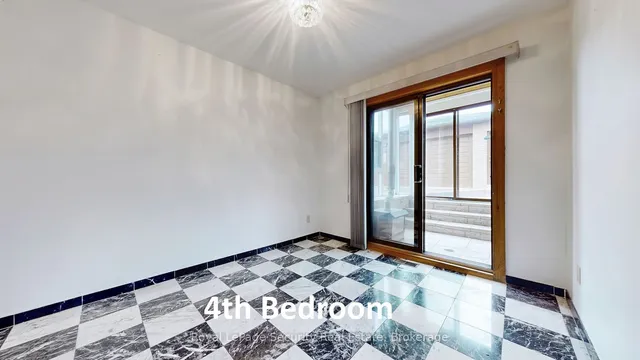 Additional image 25 of 59 Roseglen Cres
