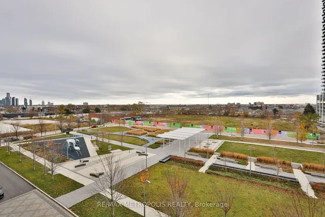 Additional image 24 of 15 Zorra St Unit 404