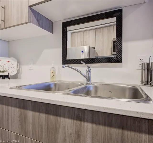 Additional image 10 of 600 Victoria St Unit 9