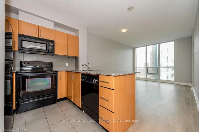 Additional image 7 of 16 Yonge St Unit 2903