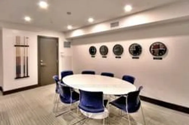 Additional image 18 of 68 Merton St Unit 204