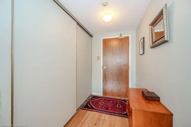 Additional image 15 of 3227 King St Unit 301