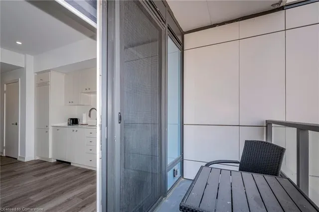 Additional image 25 of 15 Wellington St Unit 612