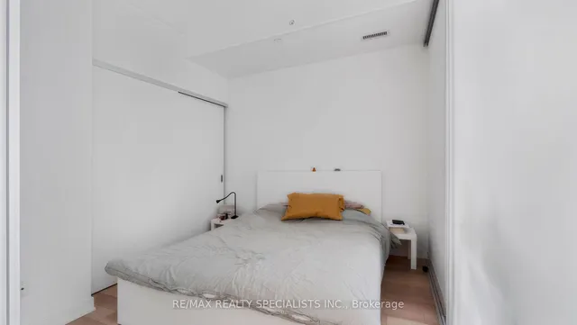 Additional image 23 of 210 Simcoe St Unit 605