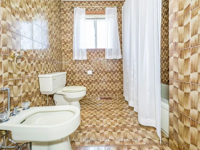 Additional image 26 of 2960 Weston Rd