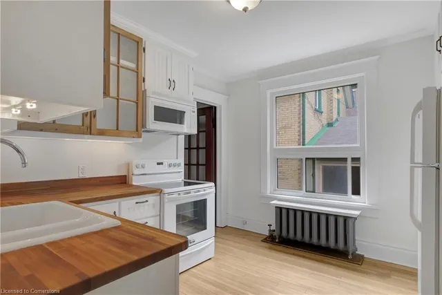 Additional image 13 of 67 Moore Ave