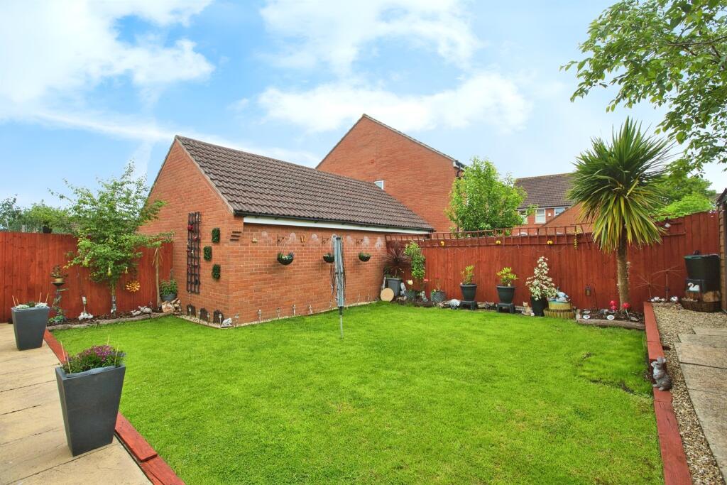 Additional image 14 of Fowen Close, Street