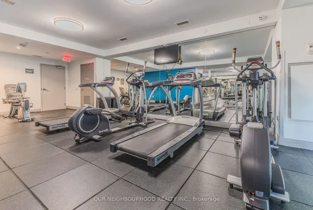 Additional image 21 of 400 Adelaide St Unit 719