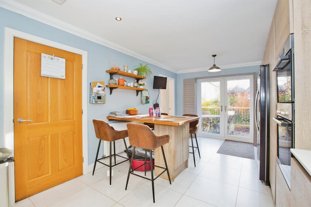 Additional image 6 of Emletts Way, Yeovil