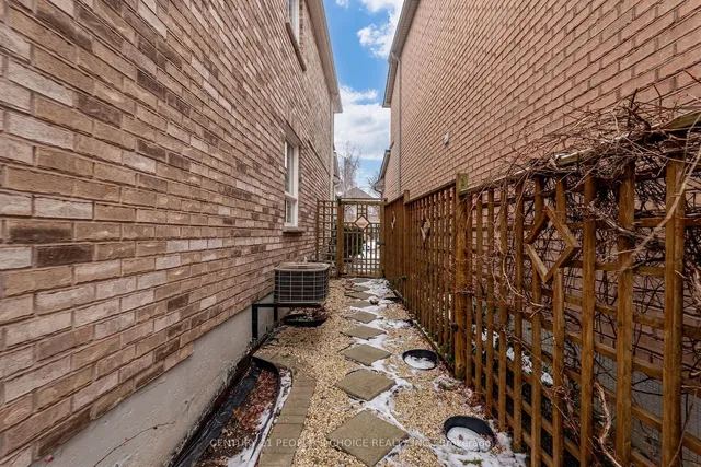 Additional image 39 of 27 Rivendell Tr