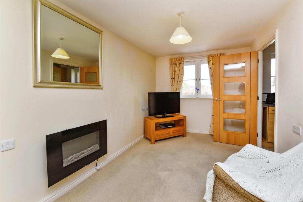 Additional image 15 of George Street, WARMINSTER