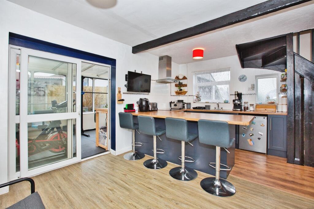 Additional image 7 of Ilchester Road, Yeovil