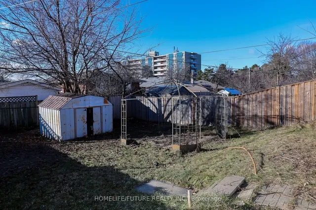 Additional image 29 of 124 North Woodrow Blvd