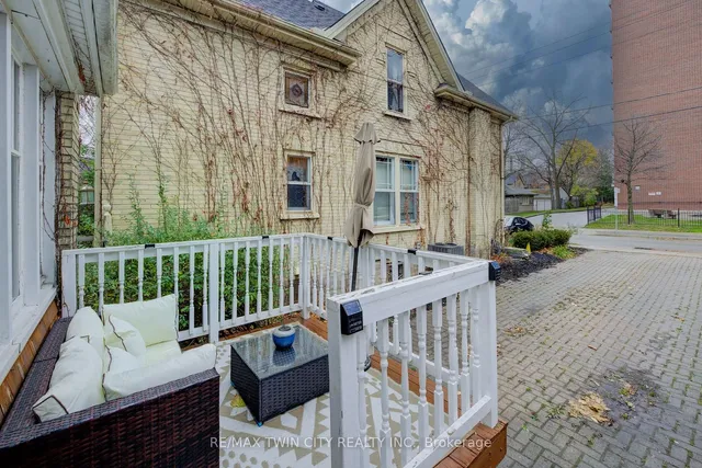 Additional image 3 of 118 College St