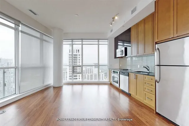 Additional image 5 of 89 Dunfield Ave Unit 3402