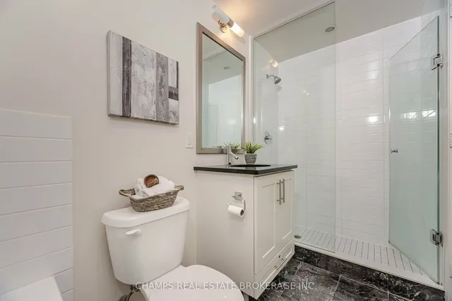 Additional image 8 of 825 Church St Unit 105