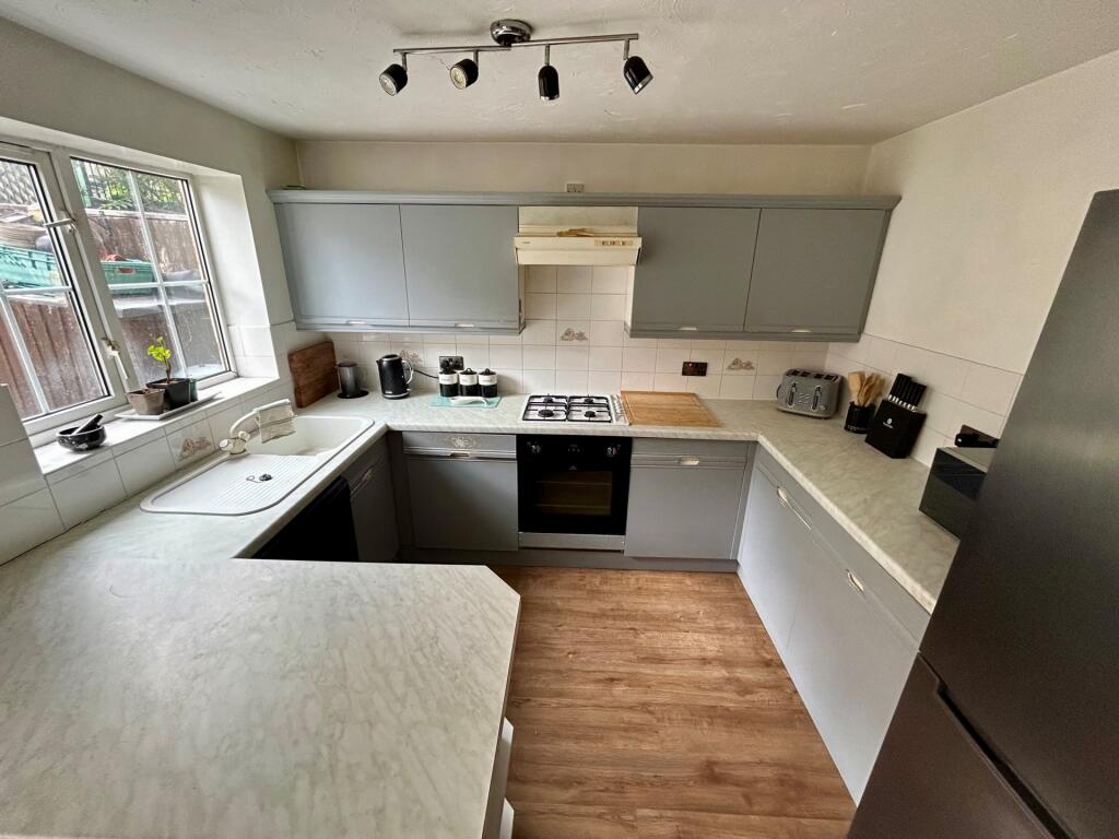 Additional image 9 of Shelley Close, Yeovil, BA21