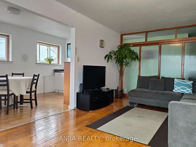 Additional image 5 of 190 Santamonica Blvd