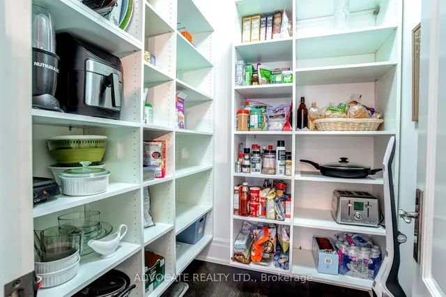 Additional image 18 of 210 Burndale Ave