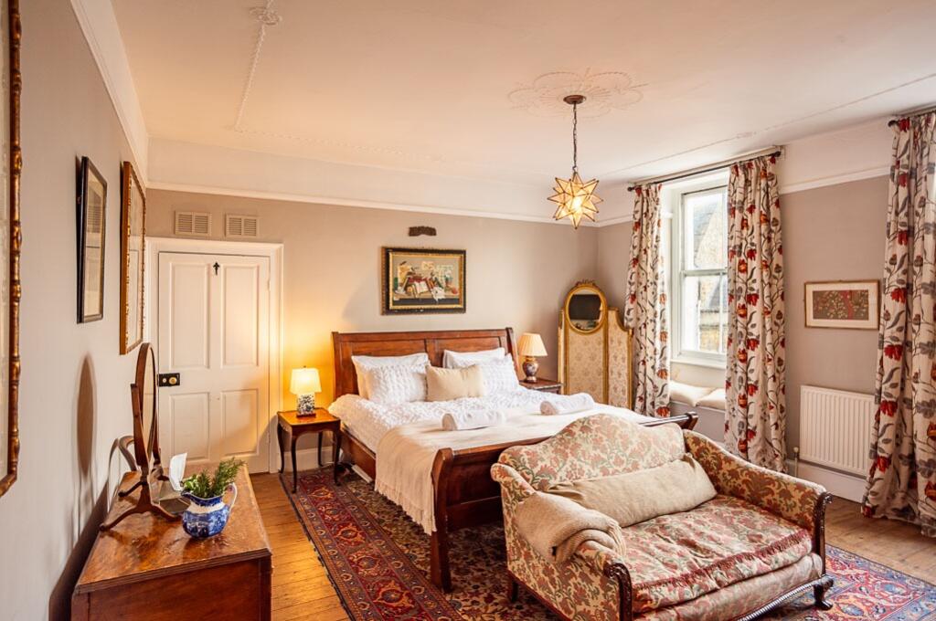 Additional image 8 of High Street, Castle Cary, Somerset, BA7