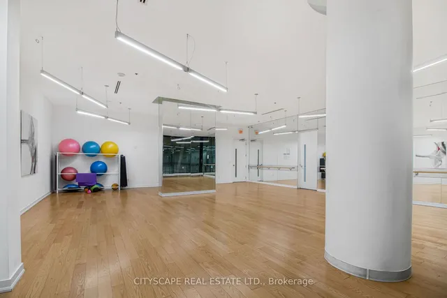 Additional image 27 of 12 york St Unit 3910