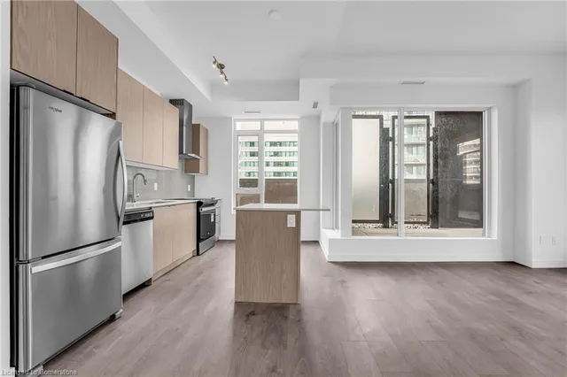 Additional image 12 of 55 Duke St Unit 502