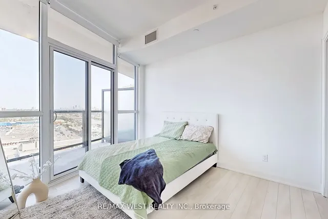 Additional image 14 of 1461 Lawrence Ave Unit 1805