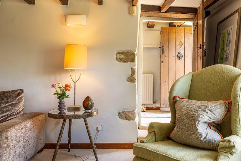 Additional image 12 of Fabulous period home in land of 1.9 acres in rural location.