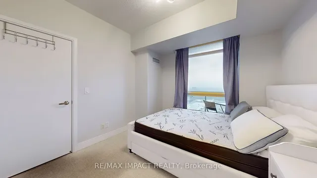 Additional image 27 of 125 Village Green Sq Unit 2212