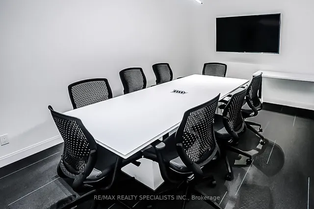 Additional image 37 of 181 Dundas St Unit 4909