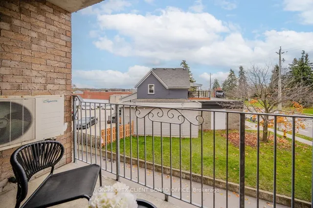 Additional image 33 of 1522 King St Unit 302