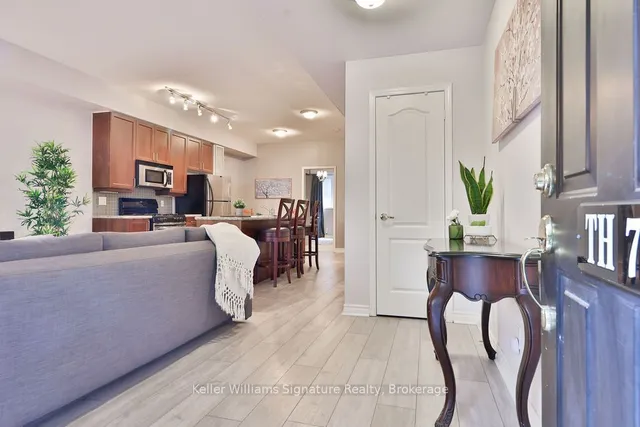 Additional image 9 of 98 Carr St Unit 7