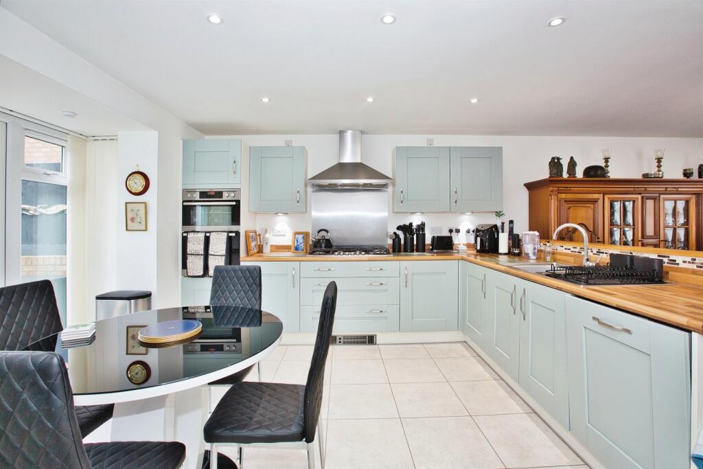 Additional image 9 of Frobisher Road, YEOVIL