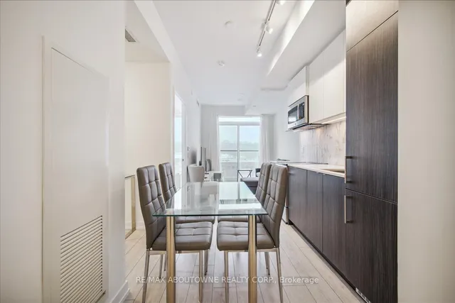 Additional image 13 of 500 Dupont St Unit 610