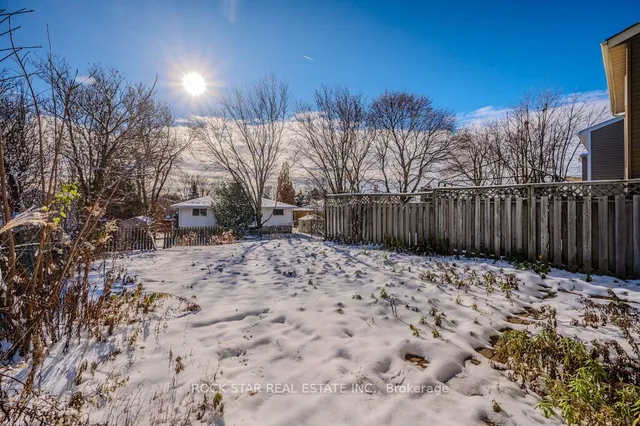 Additional image 23 of 77 Timberlane Cres