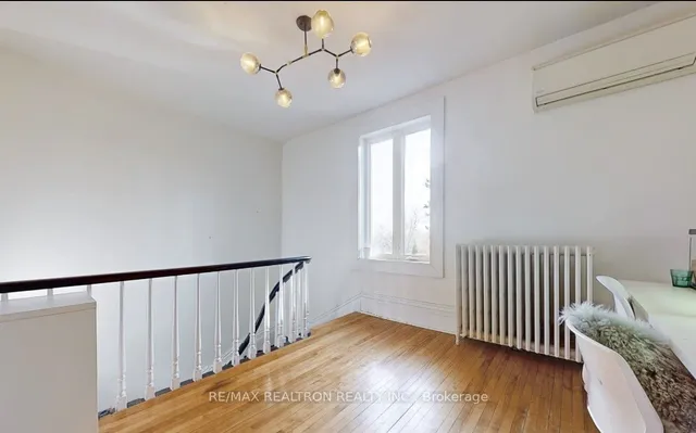 Additional image 4 of 1458 Military Tr