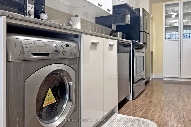 Additional image 24 of 19 Singer Crt Unit 1119