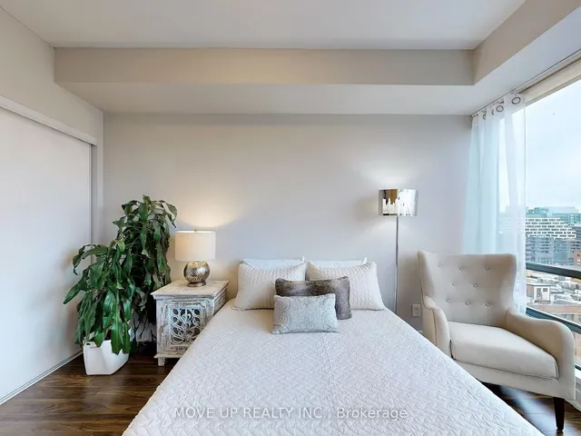 Additional image 17 of 438 King St Unit 1406