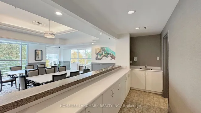 Additional image 29 of 33 Empress Ave Unit 916